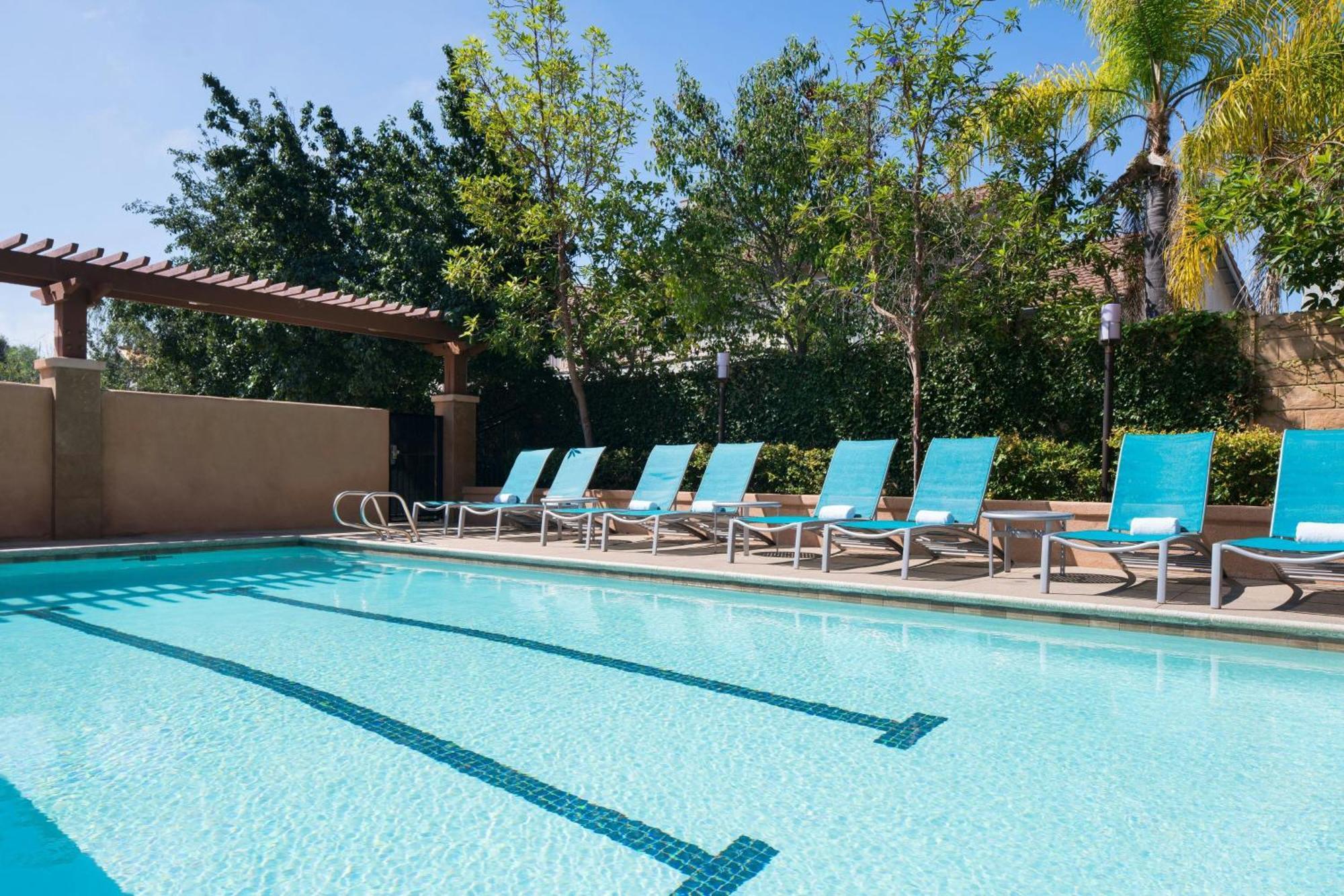 Towneplace Suites By Marriott San Diego Carlsbad / Vista Exterior photo